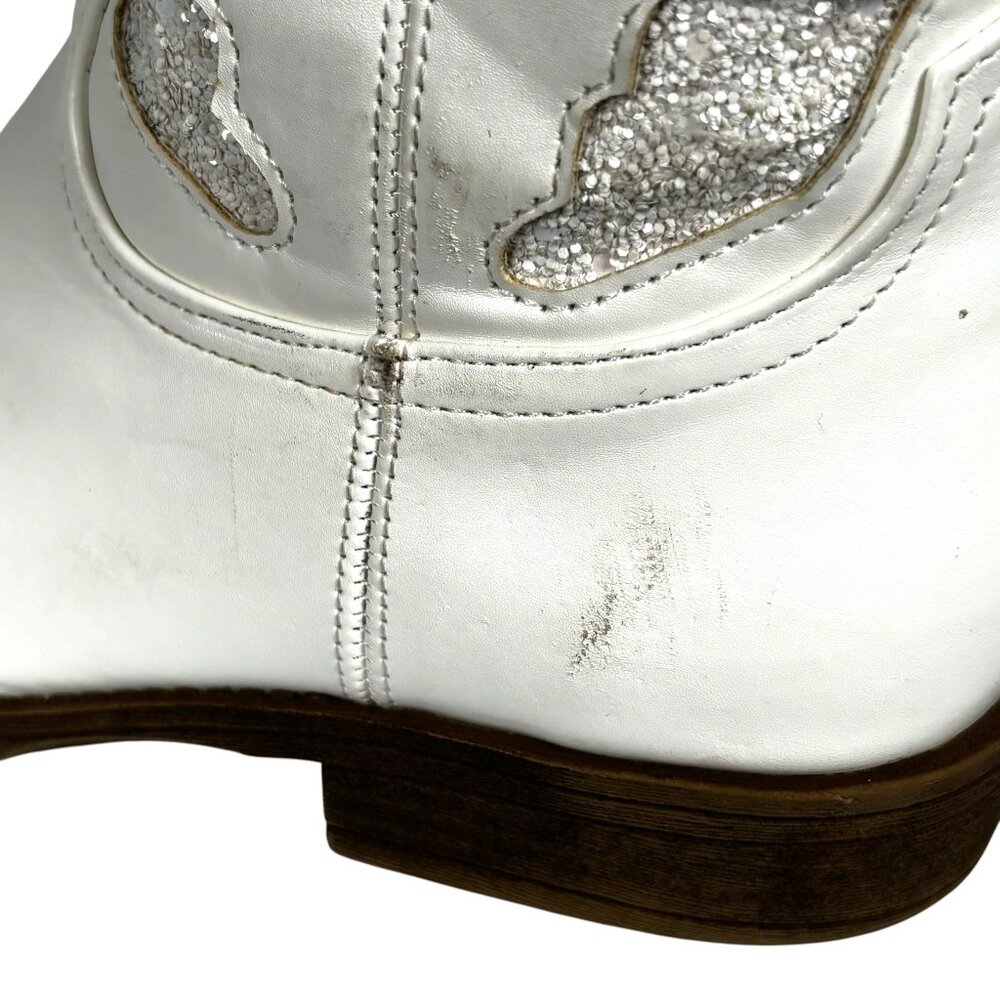 Madden Girls White Cowgirl Boots Sz 5 Western Rodeo Groovy Fun Festive Boho Glam - Picture 6 of 13